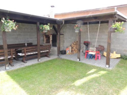 Apartmánový dům U Lucie (Apartmanovy dum U Lucie) in สเกิร์ดโลวิเซ