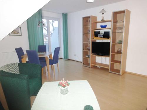One-Bedroom Apartment with Balcony