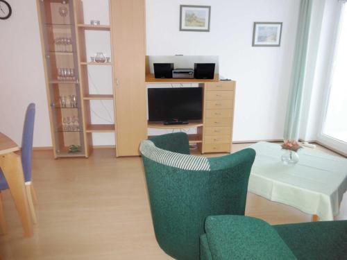 One-Bedroom Apartment with Balcony