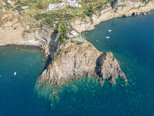 Punta Chiarito Resort - Hotel - Ischia