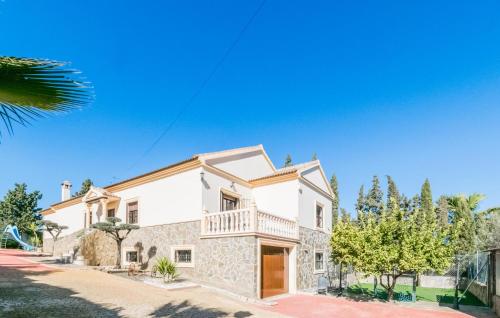  3 Bedroom Awesome Home In Casariche in Casariche
