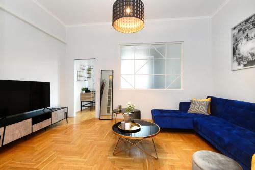 Luxury Central Apartment 1 R161 - image 14