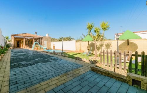 2 Bedroom Gorgeous Home In Casariche