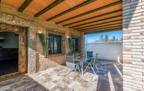 2 Bedroom Gorgeous Home In Casariche