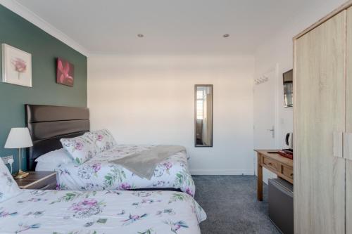 Apple House Wembley - main image