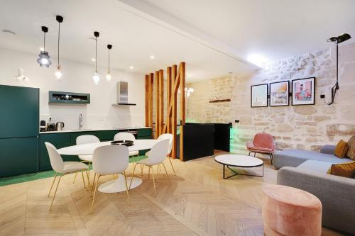 Pick A Flat's Apartments in Place des Vosges - Rue de Birague - Location saisonnière - Paris