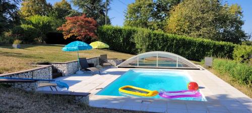 Gite 5 étoiles 6 pers 113m2 vue de rêve PISCINE RIEN QUE POUR VOUS ! - Brion