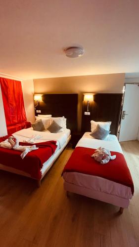 Jeff Hotel - main image