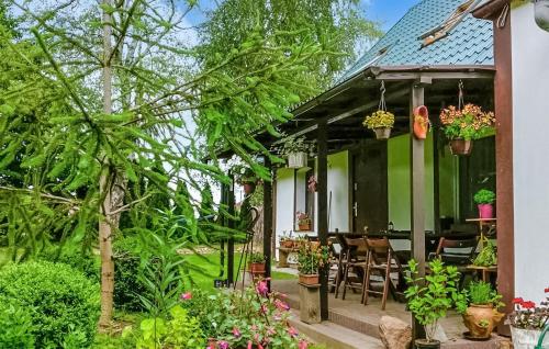 Зовнішній вигляд готелю, Cozy Apartment In Chwarzenko With Wifi in Stara Kiszewa