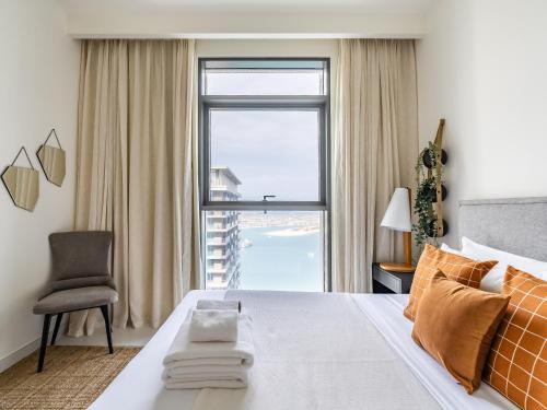 Sea-Front Unique Retreat With Balcony in Marina, Дубай (фото 10)