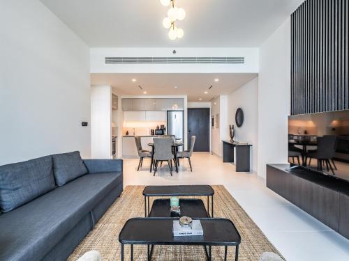 Sea-Front Unique Retreat With Balcony in Marina, Дубай (фото 6)