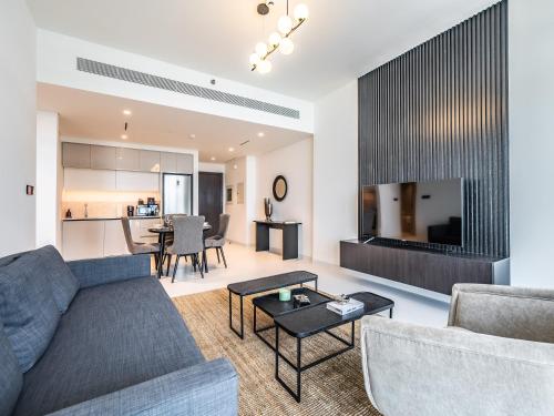 Sea-Front Unique Retreat With Balcony in Marina, Дубай (фото 4)