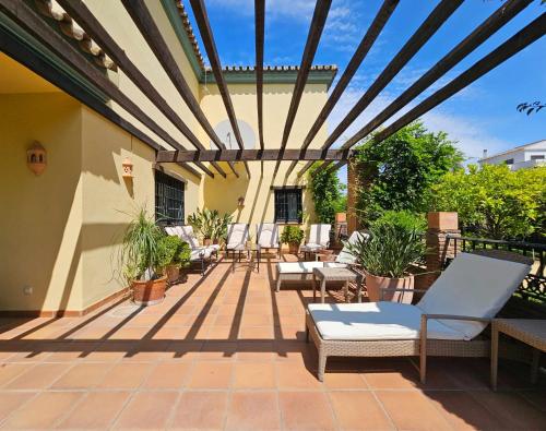 Villa Heal cerca Puerto Banus - Tap to explore photos