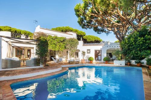 Charming Vale do Lobo Retreat - 3 Bedrooms - Private Pool and Close to Amenities - Algarve