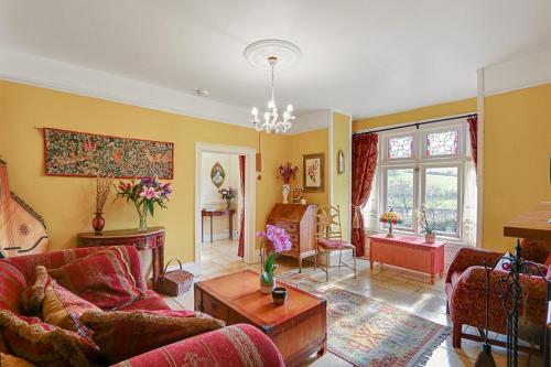 Tintern Old Rectory B&B - image 13