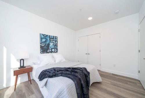 Cozy apt with great city view 5