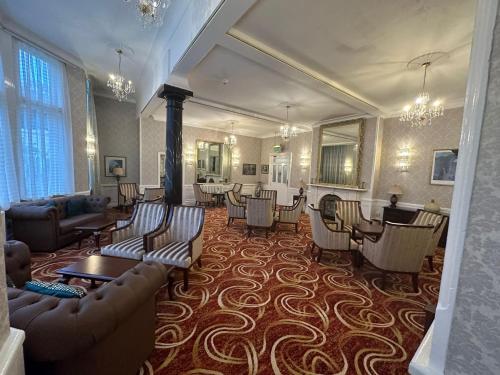 Bar/lounge, Botleigh Grange Hotel in Eastleigh