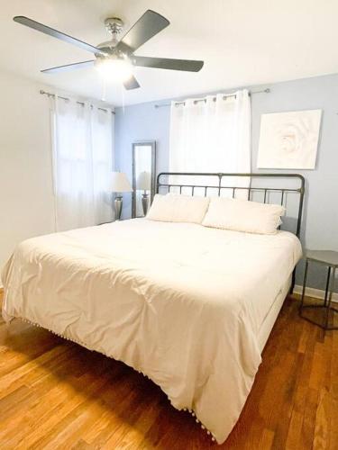 Hidden GEM W1 king bed &2 queens in Winston-Salem, USA
