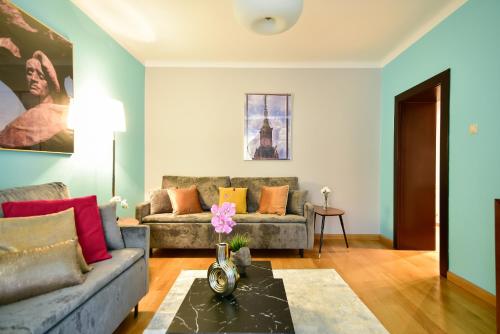 Central Warsaw Pol in Central Warsaw Pol in