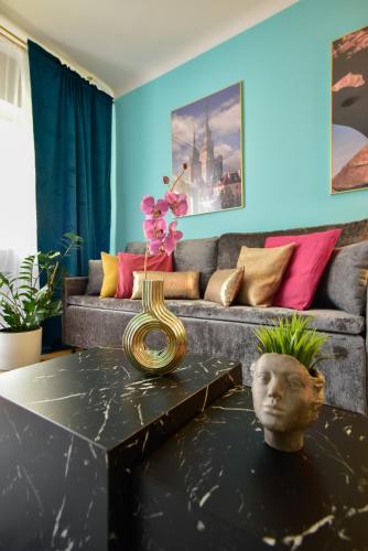 Central Warsaw Pol in Central Warsaw Pol in