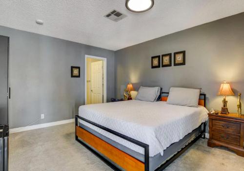 Luxurious 9 Bedroom Home In Las Vegas