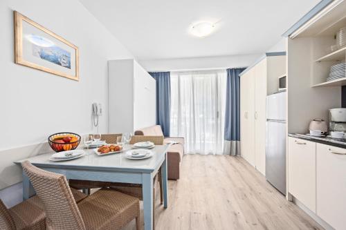 Family Apartment with Balcony (2 adults + 2 children)