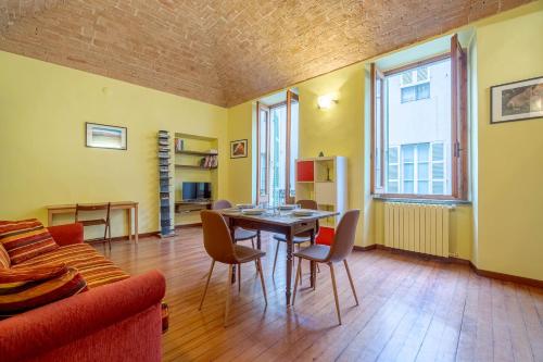 GuestHost - Casa dei Giramondo, Asti