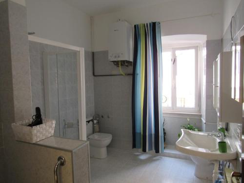 Double or Twin Room with Shared Bathroom image 2