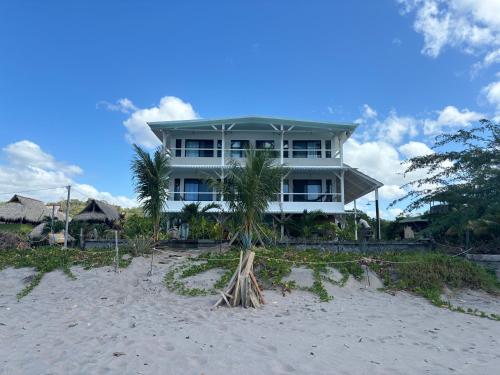Stella Mar Oceanfront Hotel in 波波约
