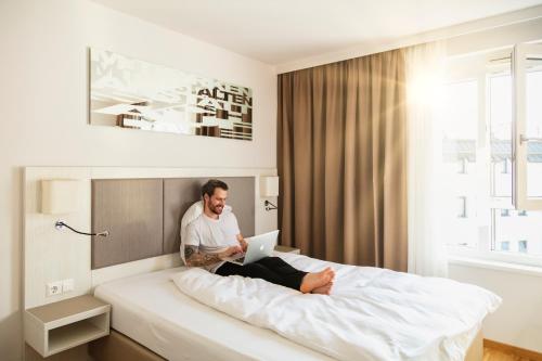 Standard Double Room image 1