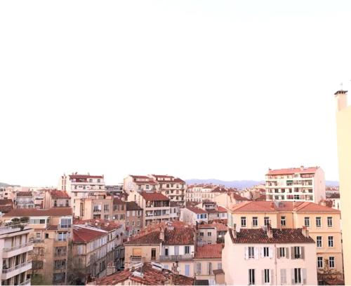 Studio -Centre-ville- Entrée autonome