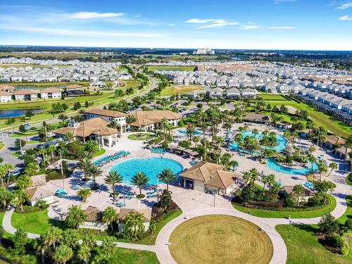Stunning 5 Bedroom House Near Disney - Florida