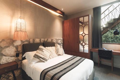 Superior Suite image 5