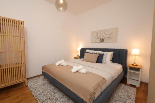 Ruby holiday home with patio, Vienna