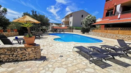 Luxurious 2 bedroom apartment with terrace and pool - Location saisonnière - Vinišće