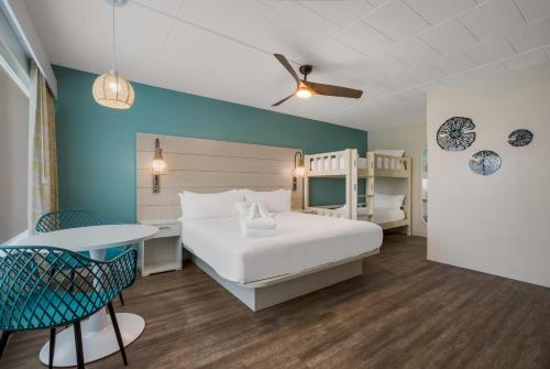 Hotel Cabana Oceanfront/Boardwalk