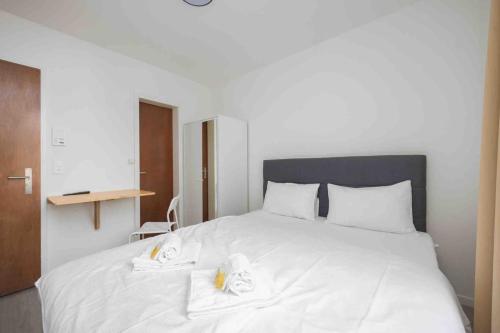 Urban Oasis with Queen Bed and View BE-12, Zurich (photo 2)