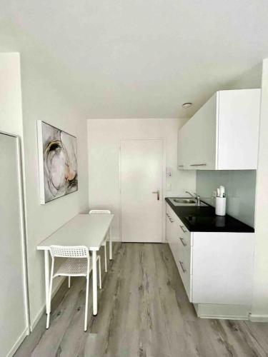 Urban Oasis with Queen Bed and View BE-14, Curych (fotografie 5)