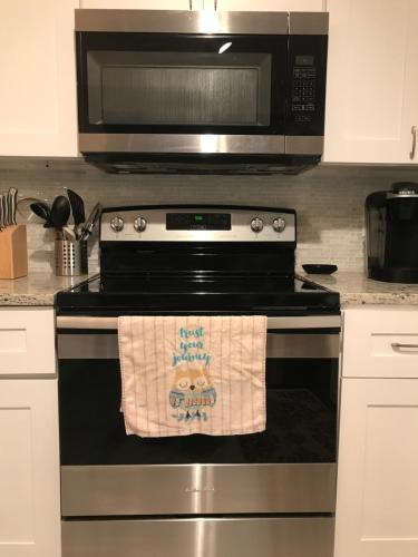 Joanne's cozy pad - image 2