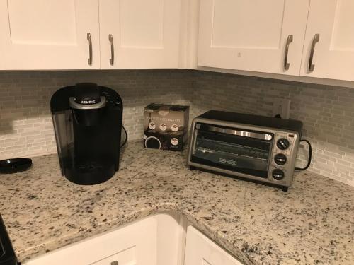 Joanne's cozy pad - image 6