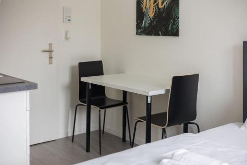 Downtown Deluxe Studio with Queen Bed BE-55, Zürich (photo 5)