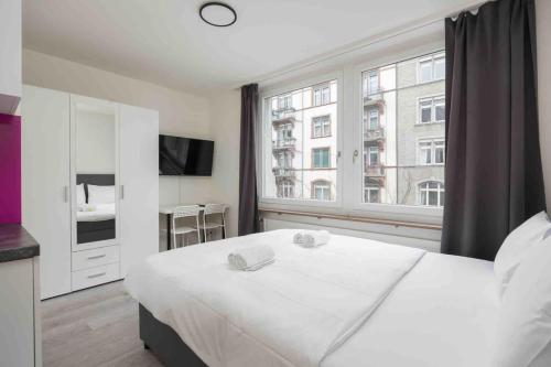 Urban Oasis with Queen Bed and View BE-28, Zurigo (foto 5)