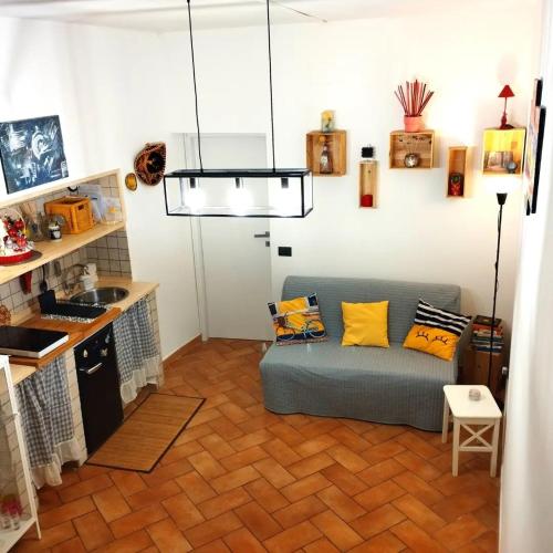 廚房, OLD TOWN HOUSE LA CORTE Casa Vacanze in 希維塔卡斯特拉納