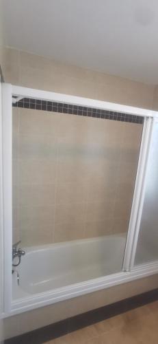 HOGAREÑO ADOSADO EN EL PUEBLO DE ARDALES HOGAREÑO ADOSADO EN EL PUEBLO DE ARDALES