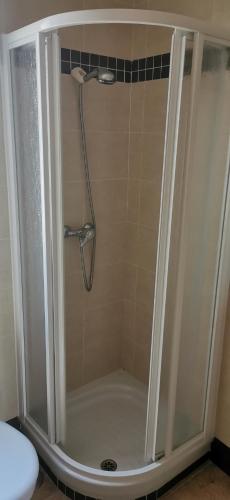 HOGAREÑO ADOSADO EN EL PUEBLO DE ARDALES HOGAREÑO ADOSADO EN EL PUEBLO DE ARDALES