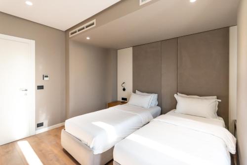 Yacht Hotel - image 11