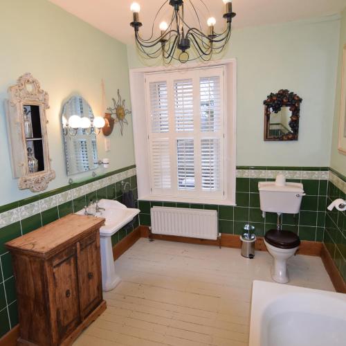 Badgers Inn - image 28