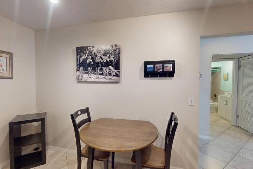 107 - Sea Breeze - image 41