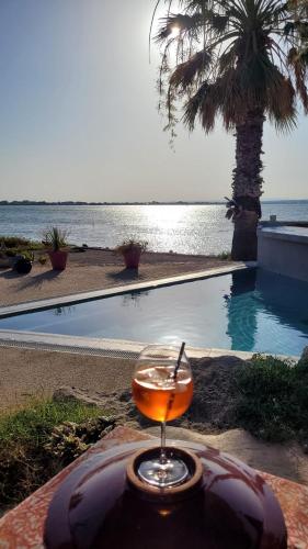 Les Pieds Dans L Eau – Sete, FL