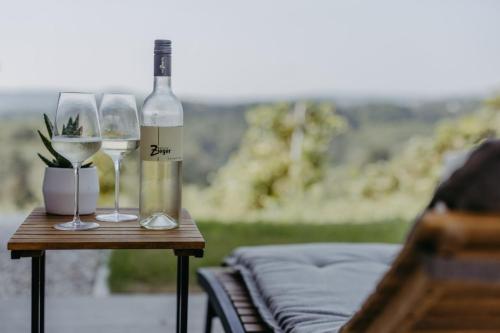 Erkély/terasz, WEIN DOMIZIL Zieger in Neuhaus Am Klausenbach